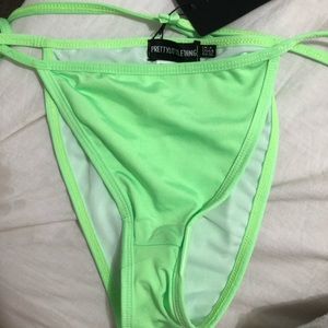 NWT! Prettylittlething neon green bikini set!!